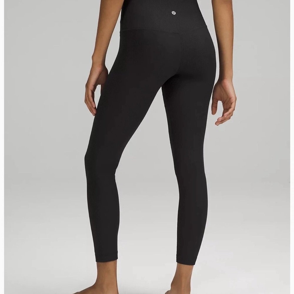 Lululemon Athletica Black Ribbed Leggings 25 inseam Size 12